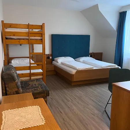 Radhotel Schischek 3*