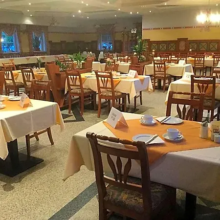 Radhotel Schischek Hotel 3*