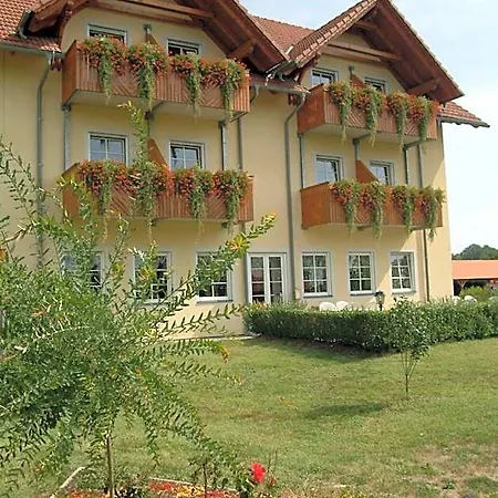 Radhotel Schischek 3*
