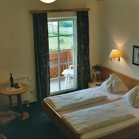 Radhotel Schischek 3*