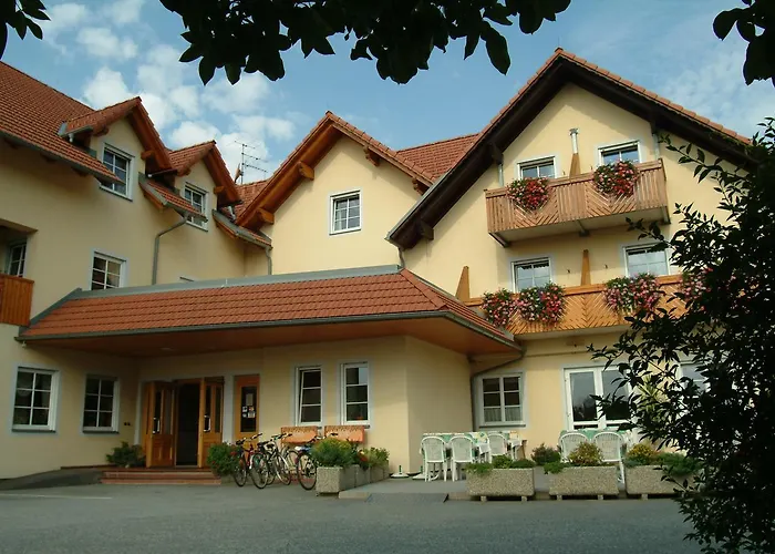 Radhotel Schischek 3*